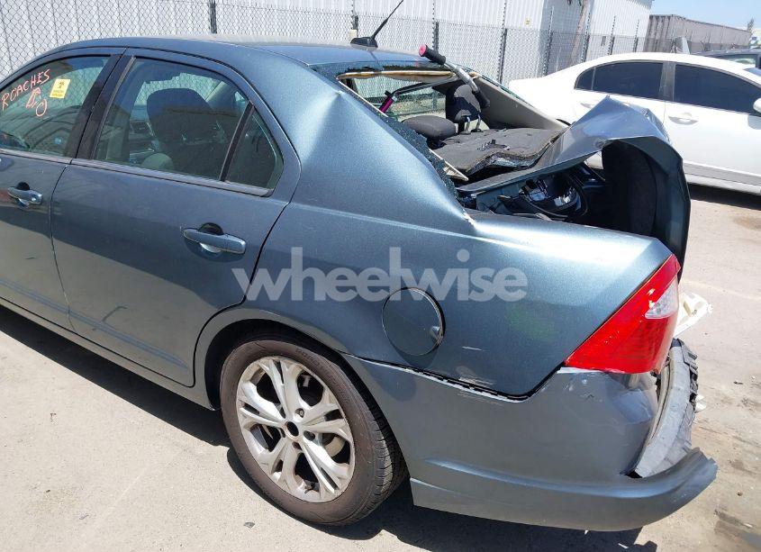 Photo 21 of 2012 Ford Fusion SE (VIN 3FAHP0HA1CR419593)