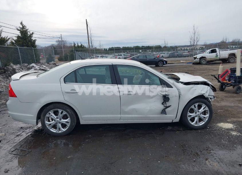 Photo 13 of 2012 Ford Fusion SE (VIN 3FAHP0HA1CR429220)