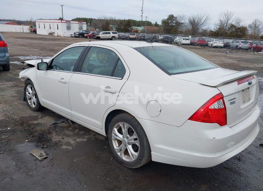 Photo 3 of 2012 Ford Fusion SE (VIN 3FAHP0HA1CR429220)