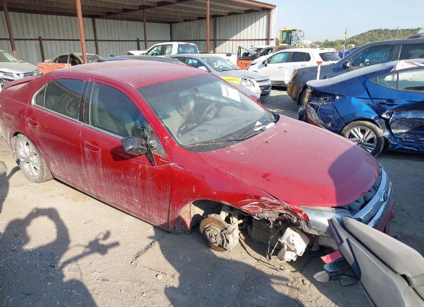 2012 Ford Fusion SE (VIN 3FAHP0HA1CR437494) main photo