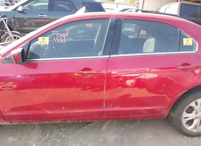 Photo 15 of 2012 Ford Fusion SE (VIN 3FAHP0HA1CR437494)