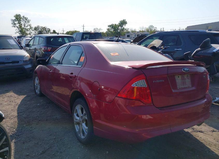 Photo 3 of 2012 Ford Fusion SE (VIN 3FAHP0HA1CR437494)