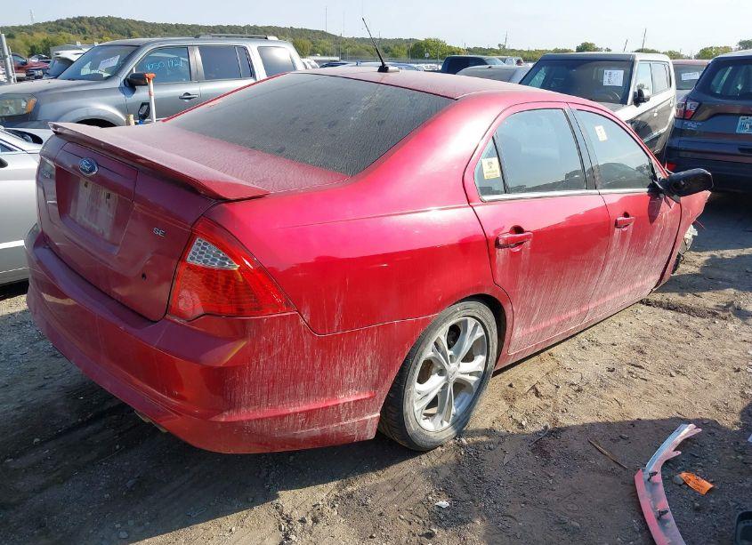 Photo 4 of 2012 Ford Fusion SE (VIN 3FAHP0HA1CR437494)