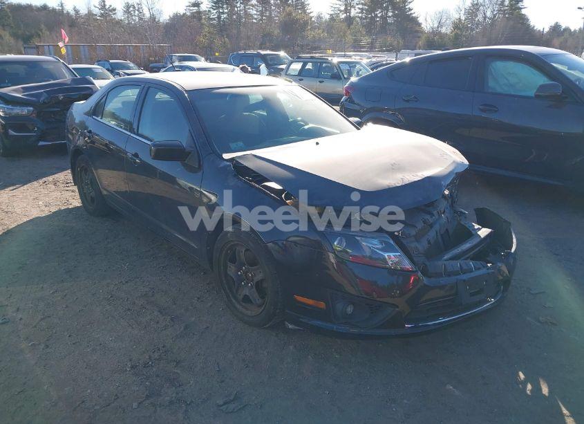 2010 Ford Fusion SE (VIN 3FAHP0HA2AR107909) main photo