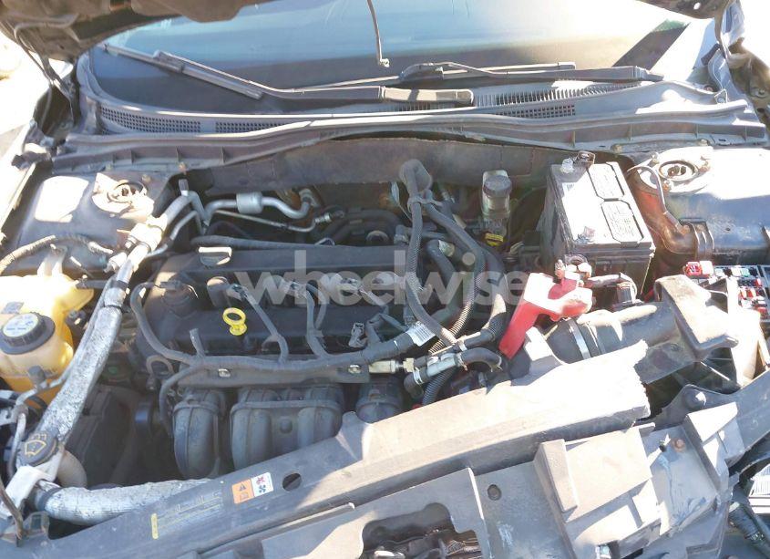 Photo 10 of 2010 Ford Fusion SE (VIN 3FAHP0HA2AR107909)