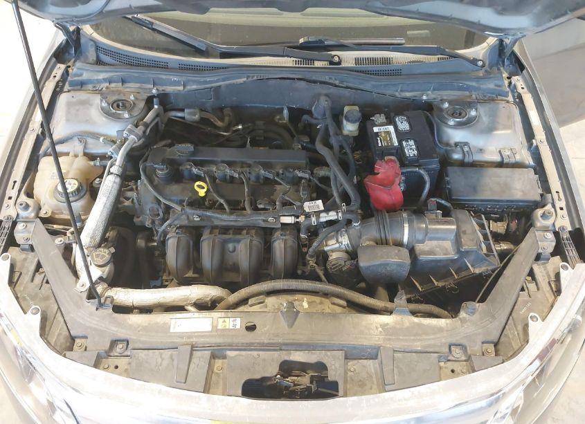 Photo 10 of 2010 Ford Fusion SE (VIN 3FAHP0HA2AR131997)