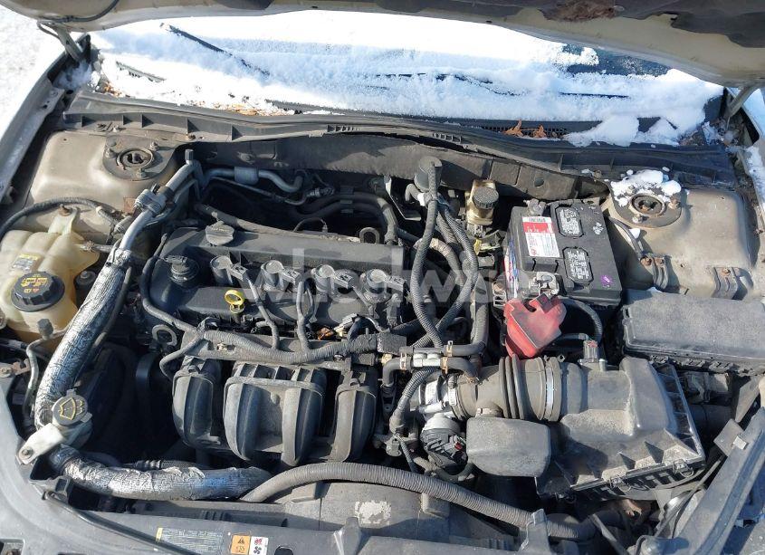 Photo 10 of 2010 Ford Fusion SE (VIN 3FAHP0HA2AR133412)