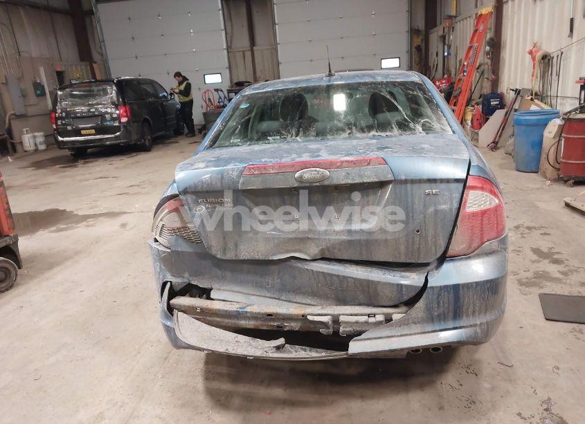 Photo 16 of 2010 Ford Fusion SE (VIN 3FAHP0HA2AR142000)