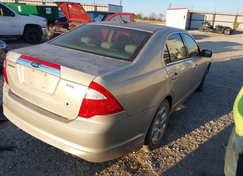Photo 4 of 2010 Ford Fusion SE (VIN 3FAHP0HA2AR186207)
