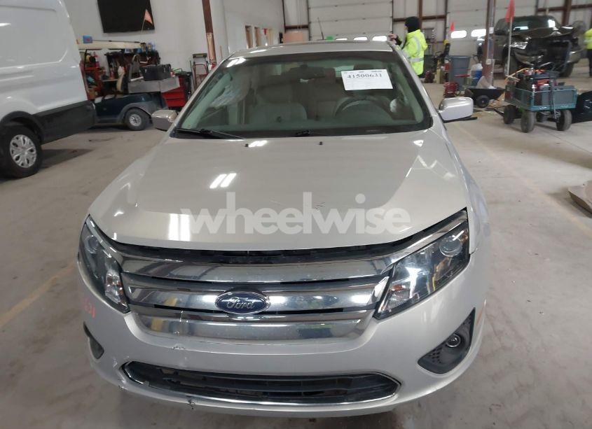 Photo 11 of 2010 Ford Fusion SE (VIN 3FAHP0HA2AR274142)