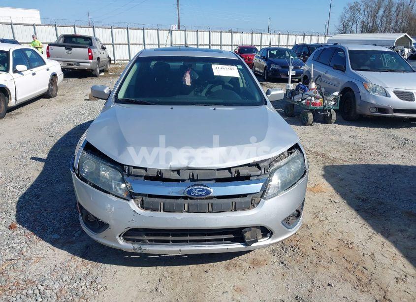 Photo 12 of 2010 Ford Fusion SE (VIN 3FAHP0HA2AR279874)