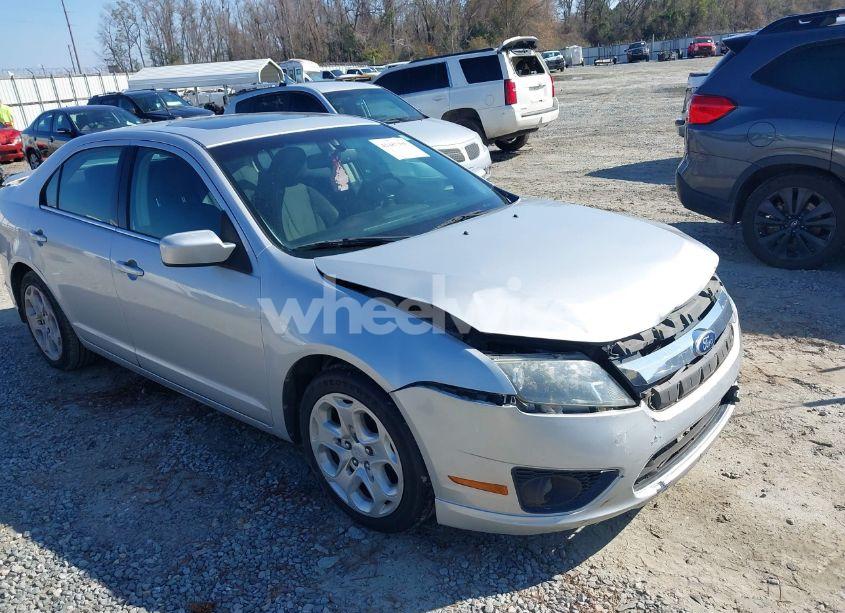 Photo 6 of 2010 Ford Fusion SE (VIN 3FAHP0HA2AR279874)