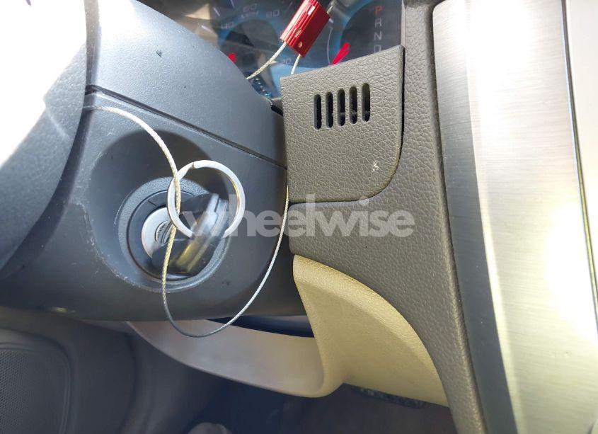 Photo 11 of 2010 Ford Fusion SE (VIN 3FAHP0HA2AR304949)