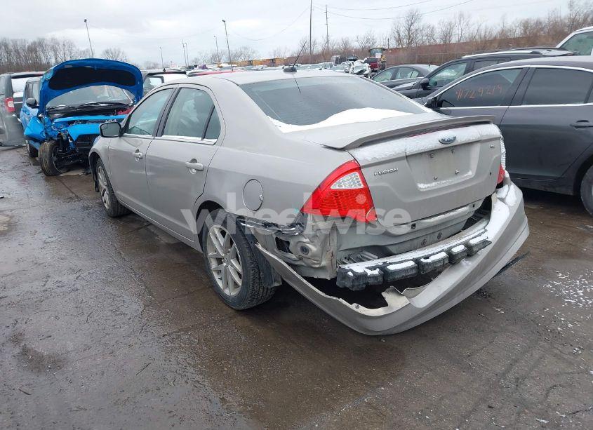 Photo 3 of 2010 Ford Fusion SE (VIN 3FAHP0HA2AR310766)