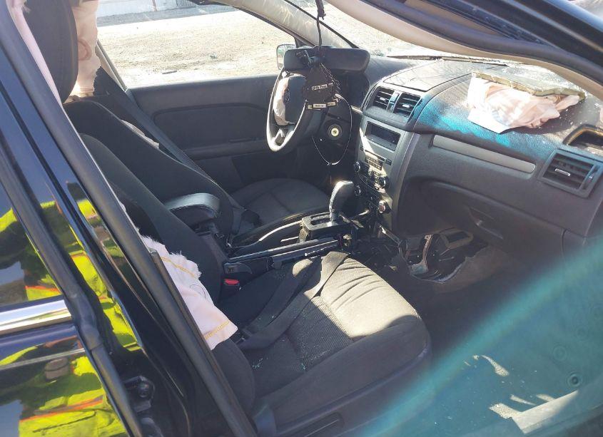 Photo 5 of 2010 Ford Fusion SE (VIN 3FAHP0HA2AR342570)