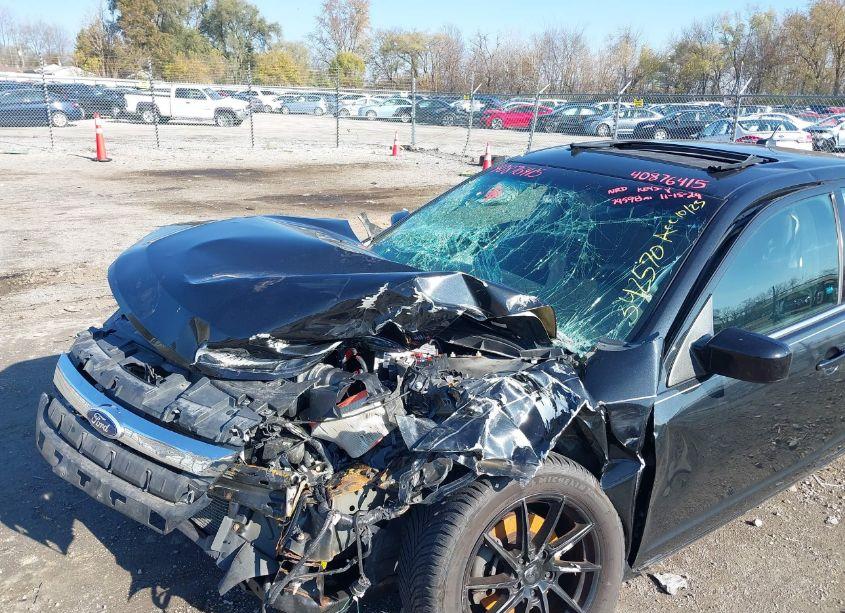 Photo 6 of 2010 Ford Fusion SE (VIN 3FAHP0HA2AR342570)