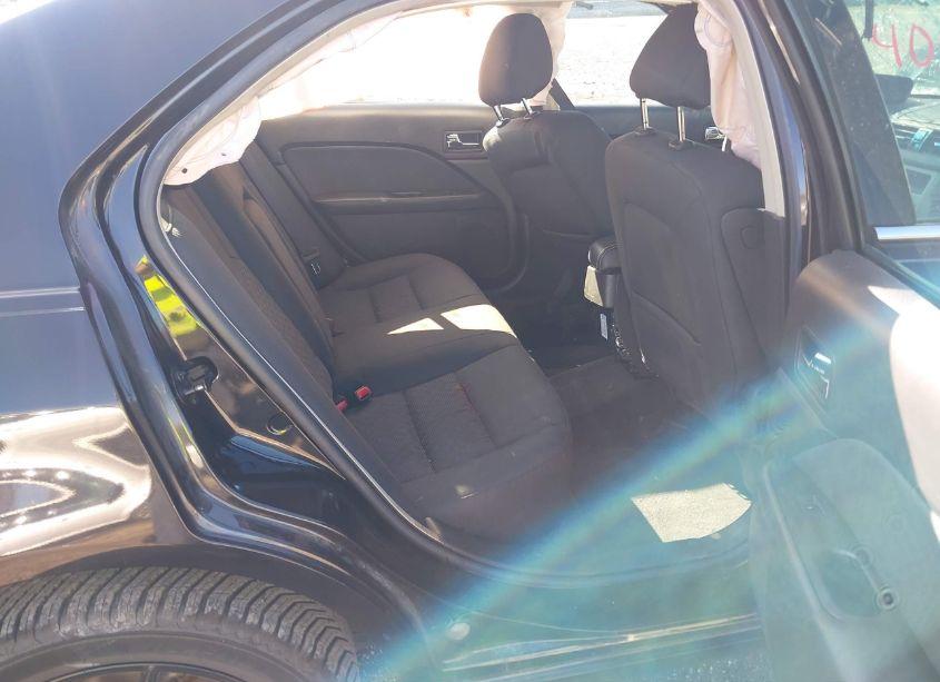 Photo 8 of 2010 Ford Fusion SE (VIN 3FAHP0HA2AR342570)