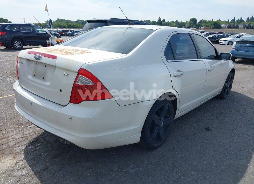 Photo 4 of 2010 Ford Fusion SE (VIN 3FAHP0HA2AR367436)