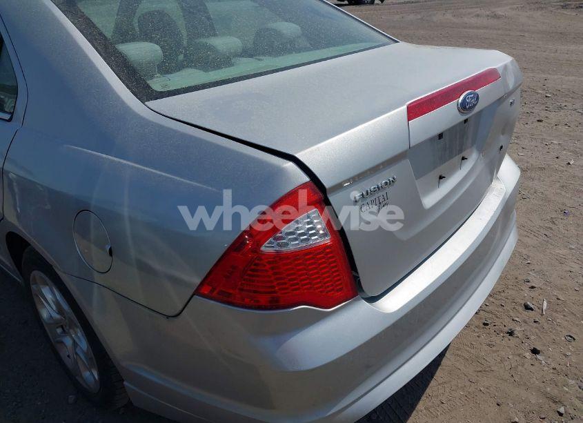 Photo 14 of 2010 Ford Fusion SE (VIN 3FAHP0HA2AR403495)