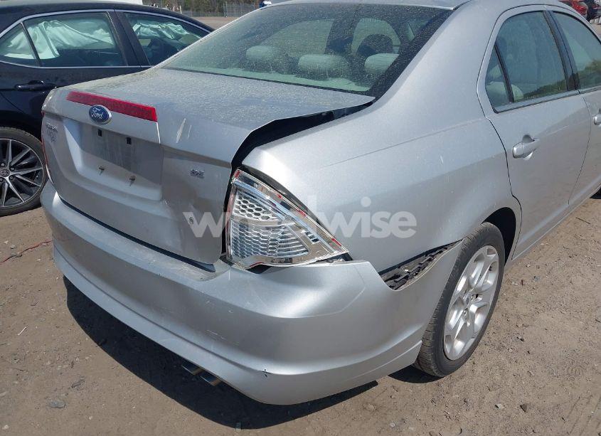 Photo 6 of 2010 Ford Fusion SE (VIN 3FAHP0HA2AR403495)
