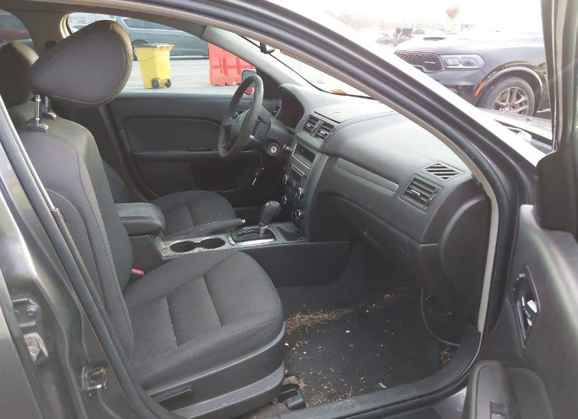 Photo 5 of 2010 Ford Fusion SE (VIN 3FAHP0HA2AR426873)