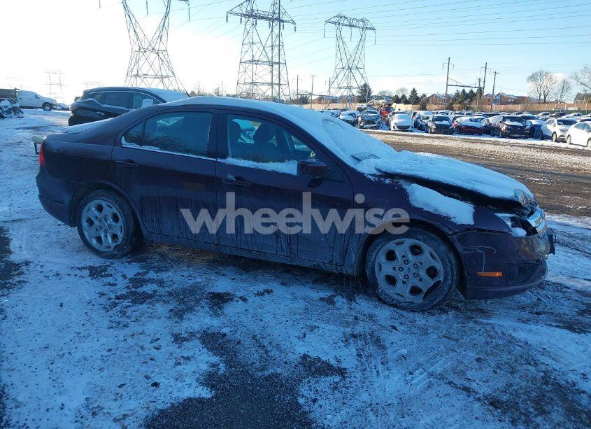 2011 Ford Fusion SE (VIN 3FAHP0HA2BR151670) main photo