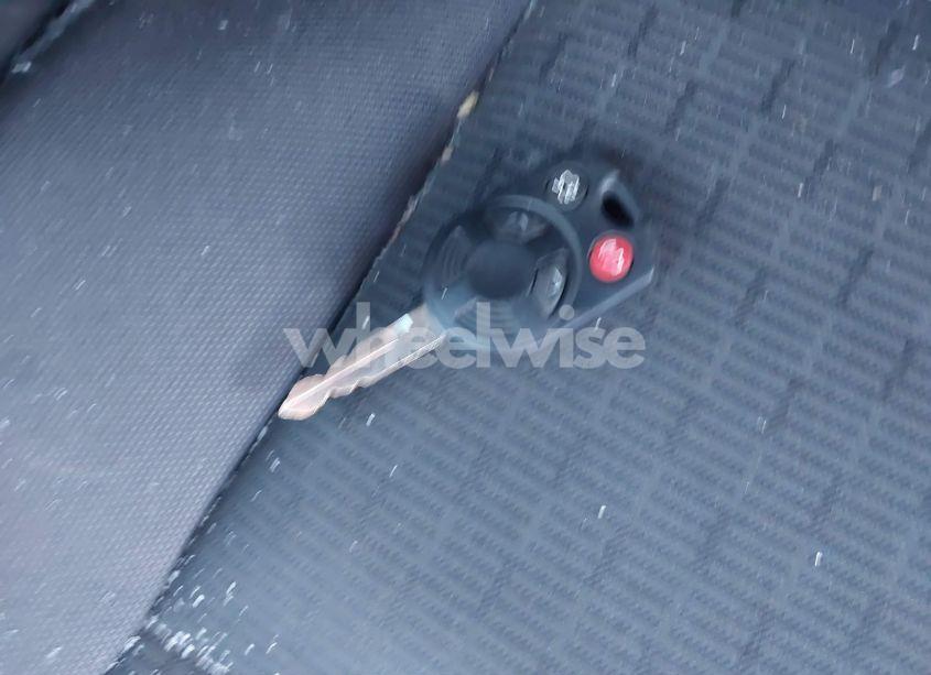 Photo 11 of 2011 Ford Fusion SE (VIN 3FAHP0HA2BR151670)