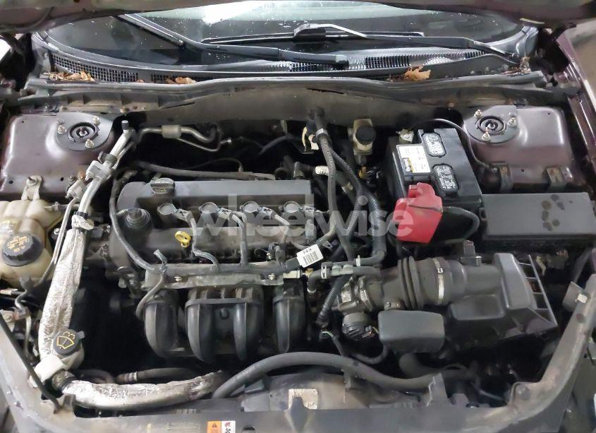 Photo 10 of 2011 Ford Fusion SE (VIN 3FAHP0HA2BR165052)