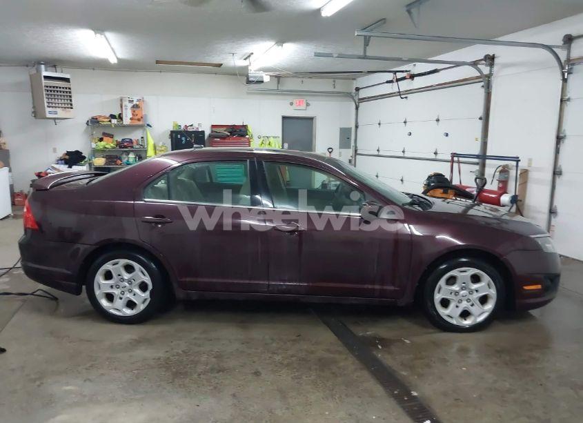 Photo 14 of 2011 Ford Fusion SE (VIN 3FAHP0HA2BR165052)