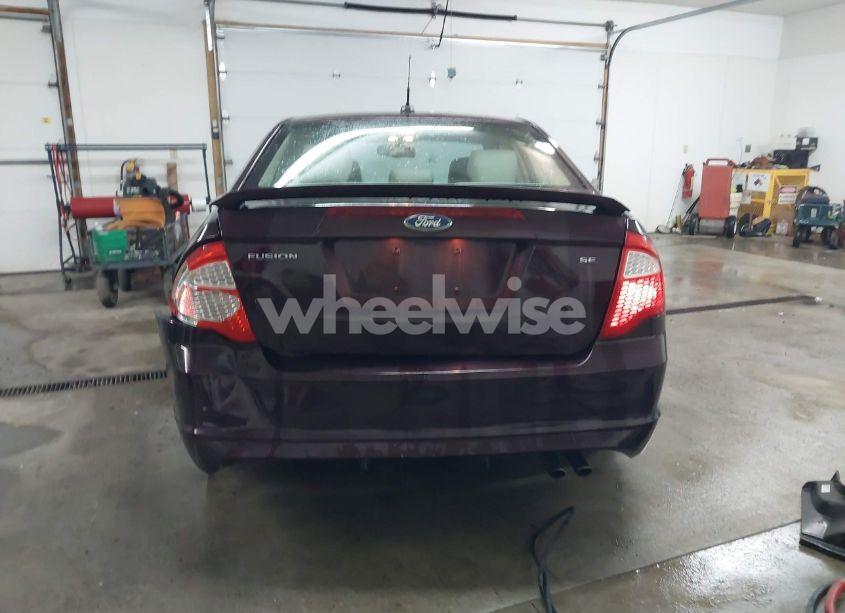 Photo 17 of 2011 Ford Fusion SE (VIN 3FAHP0HA2BR165052)