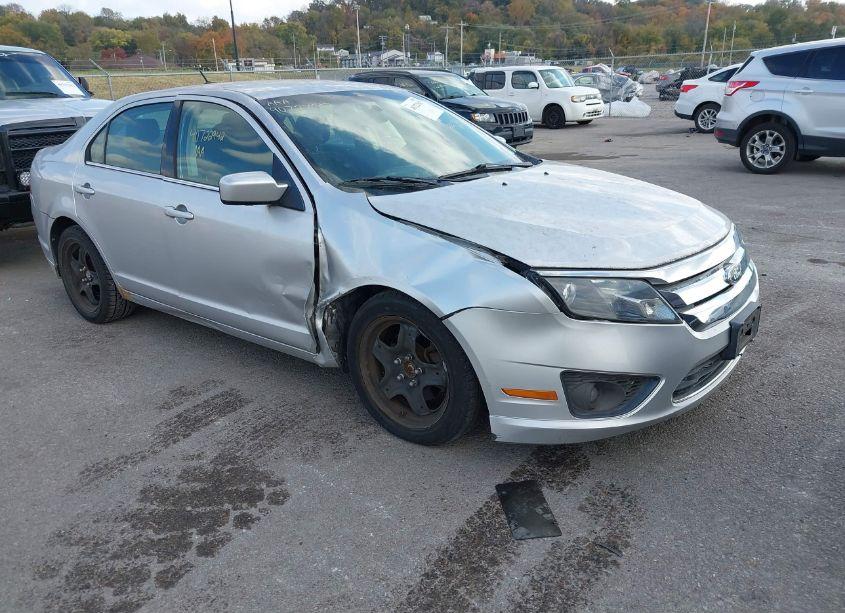 2011 Ford Fusion SE (VIN 3FAHP0HA2BR167254) main photo