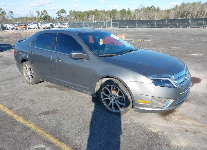 2011 Ford Fusion SE (VIN 3FAHP0HA2BR170851) main photo