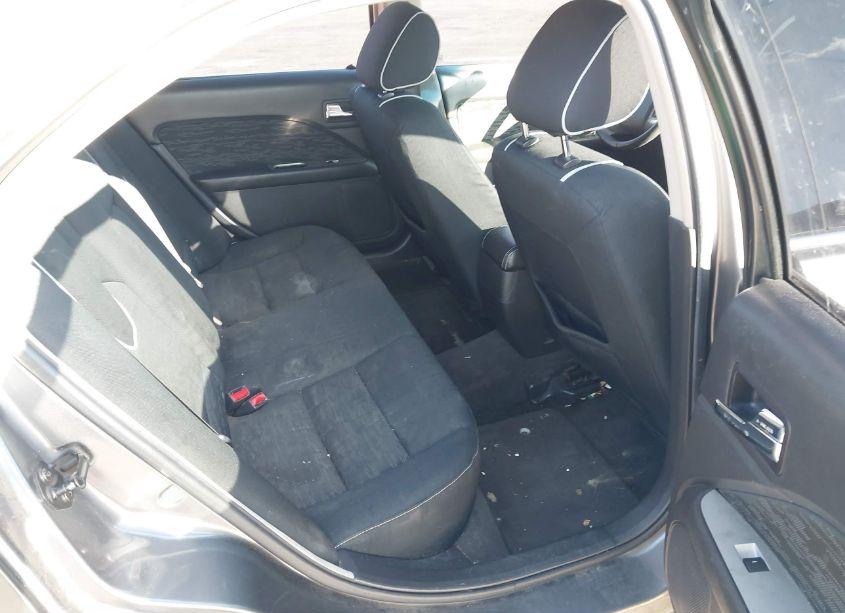 Photo 8 of 2011 Ford Fusion SE (VIN 3FAHP0HA2BR170851)