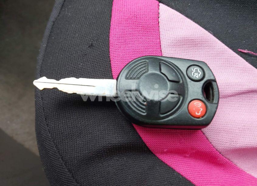 Photo 11 of 2011 Ford Fusion SE (VIN 3FAHP0HA2BR182661)