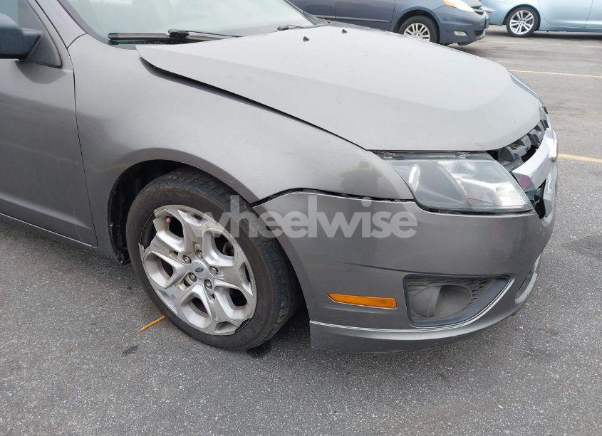 Photo 14 of 2011 Ford Fusion SE (VIN 3FAHP0HA2BR182661)