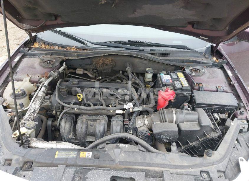 Photo 10 of 2011 Ford Fusion SE (VIN 3FAHP0HA2BR183096)