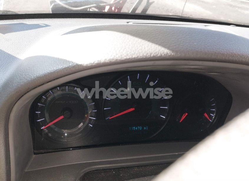 Photo 15 of 2011 Ford Fusion SE (VIN 3FAHP0HA2BR218249)