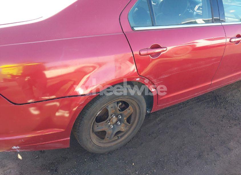 Photo 13 of 2011 Ford Fusion SE (VIN 3FAHP0HA2BR223466)