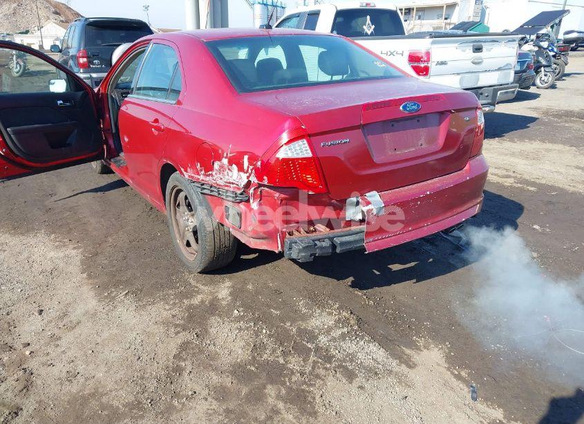 Photo 6 of 2011 Ford Fusion SE (VIN 3FAHP0HA2BR223466)