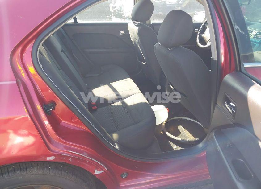 Photo 8 of 2011 Ford Fusion SE (VIN 3FAHP0HA2BR223466)