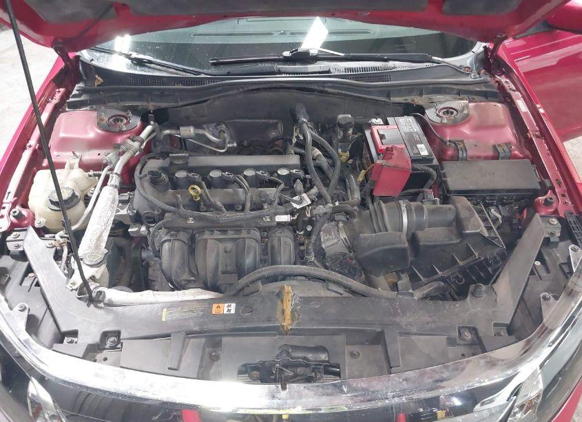 Photo 10 of 2011 Ford Fusion SE (VIN 3FAHP0HA2BR229669)