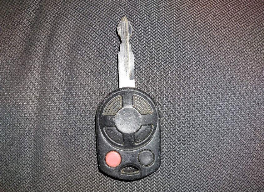 Photo 11 of 2011 Ford Fusion SE (VIN 3FAHP0HA2BR229669)