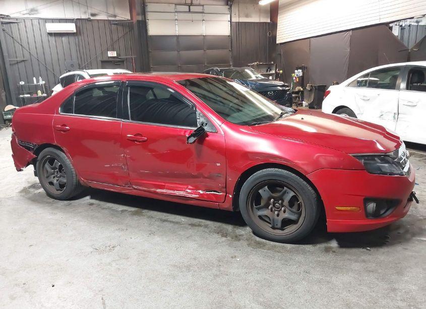 Photo 13 of 2011 Ford Fusion SE (VIN 3FAHP0HA2BR229669)