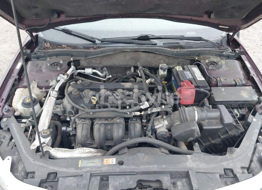 Photo 10 of 2011 Ford Fusion SE (VIN 3FAHP0HA2BR250540)