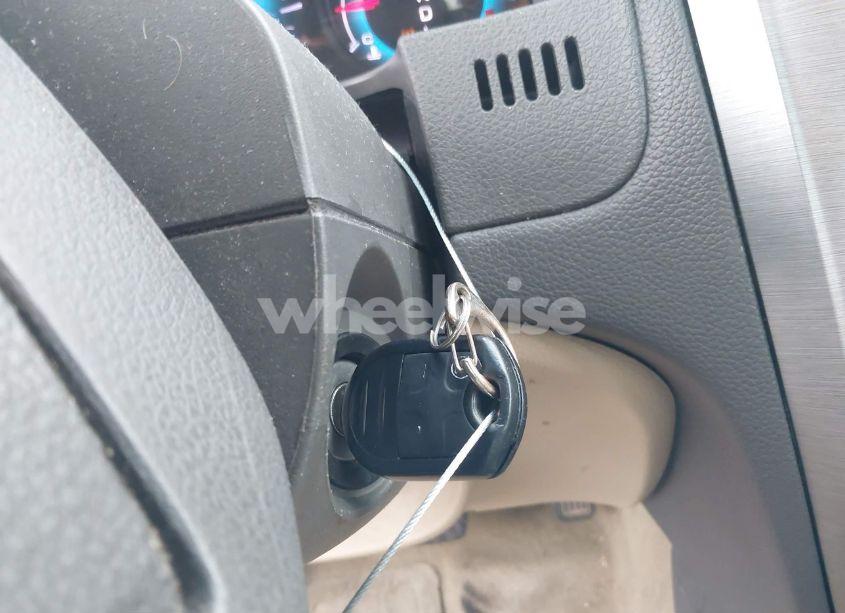 Photo 11 of 2011 Ford Fusion SE (VIN 3FAHP0HA2BR277916)