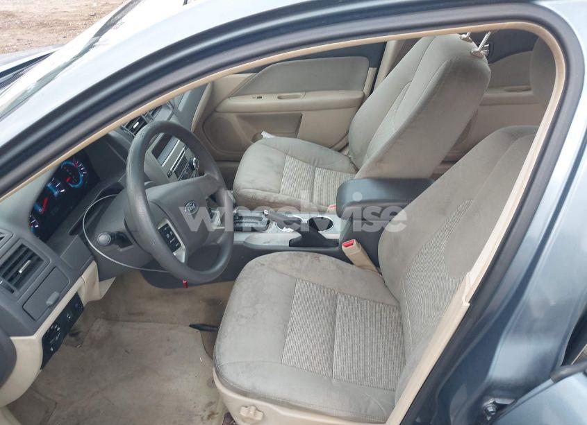 Photo 13 of 2011 Ford Fusion SE (VIN 3FAHP0HA2BR277916)