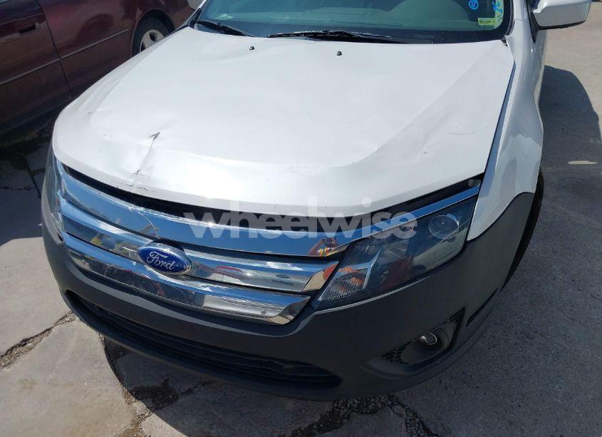 Photo 6 of 2011 Ford Fusion SE (VIN 3FAHP0HA2BR286485)