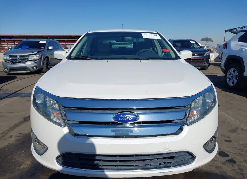 Photo 12 of 2011 Ford Fusion SE (VIN 3FAHP0HA2BR303236)