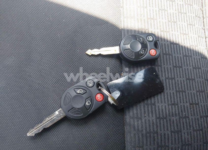 Photo 11 of 2011 Ford Fusion SE (VIN 3FAHP0HA2BR320845)