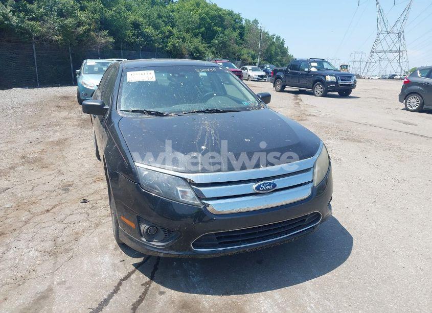 Photo 6 of 2011 Ford Fusion SE (VIN 3FAHP0HA2BR320845)